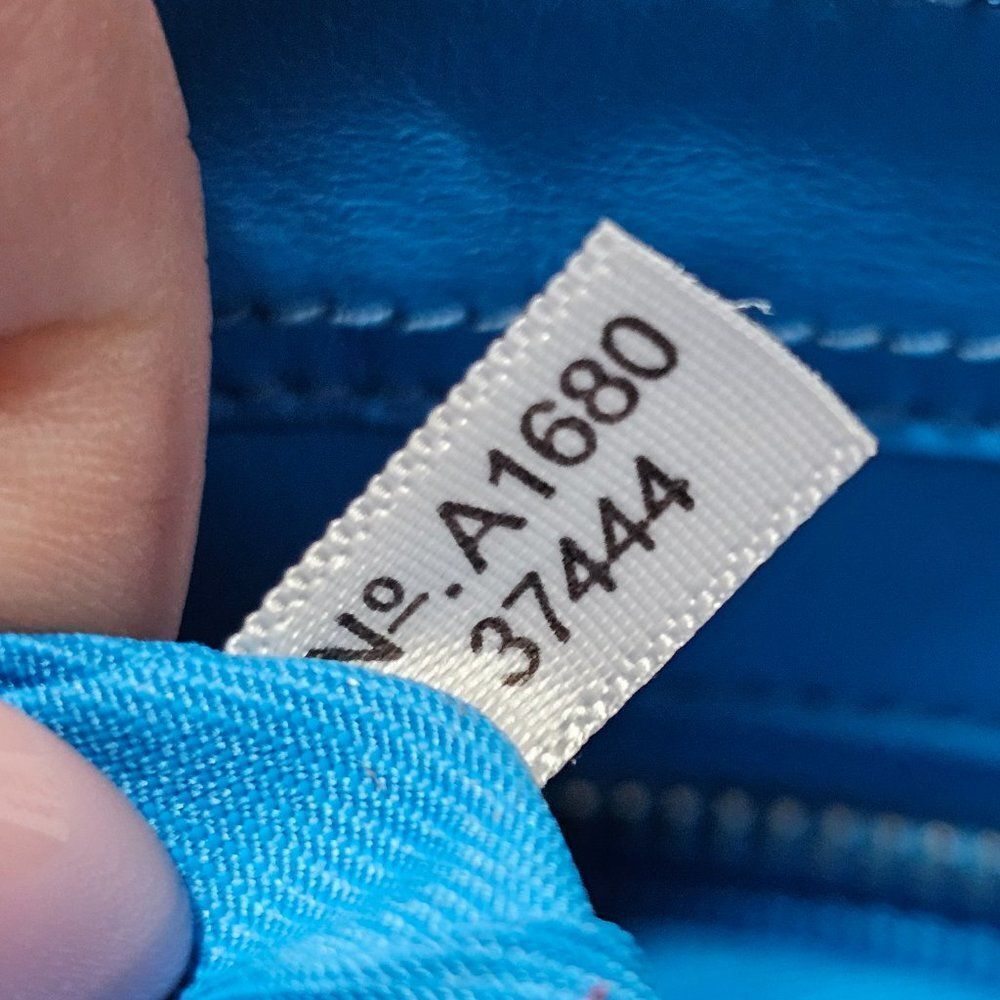 Coach Swagger 21 Satchel with Crossbody Strap Purse - Picture 8 of 8